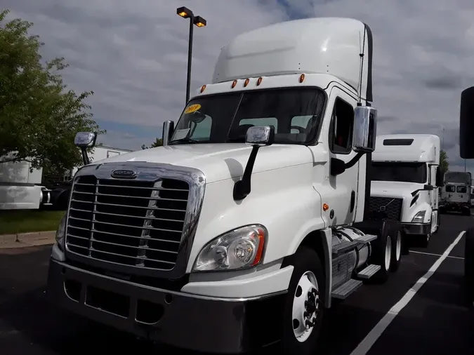 2019 FREIGHTLINER CASCADIA 12565c9a035adb1e4759d4cf8f517a9690a