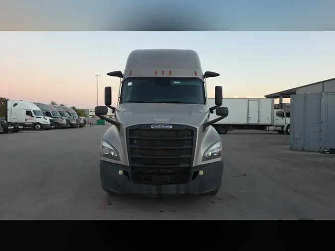 2023 Freightliner Cascadia 126