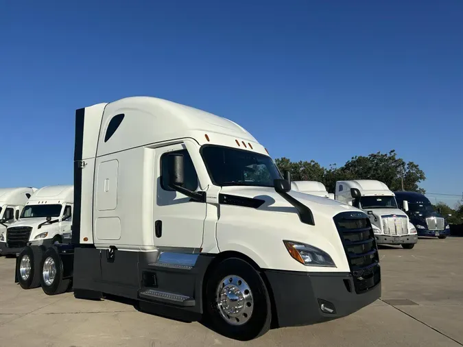 2021 Freightliner Cascadia