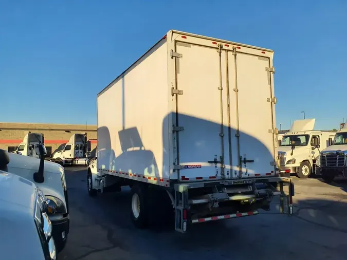 2020 FREIGHTLINER/MERCEDES M2 106