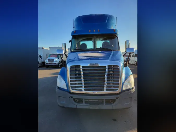 2017 FREIGHTLINER/MERCEDES CASCADIA 125