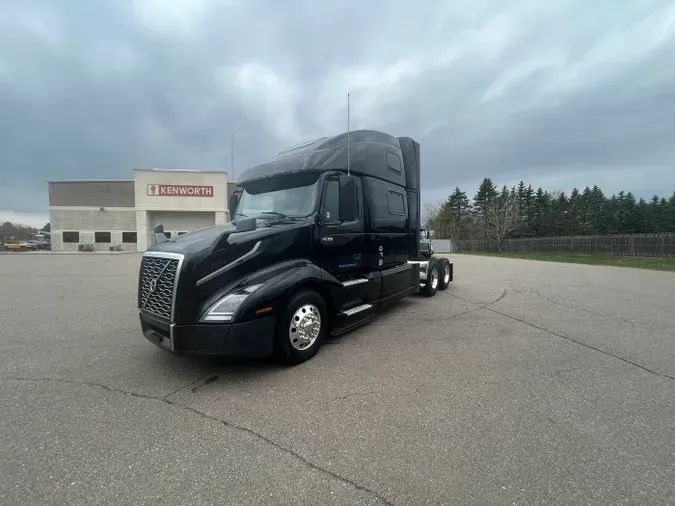 2021 Volvo VNL 860