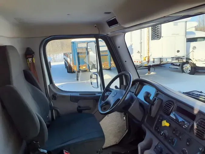 2020 FREIGHTLINER/MERCEDES M2 10665d6ddb017f37630898ef1c2fd3e2d00