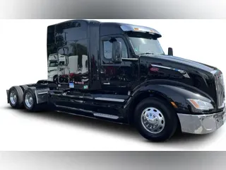 2022 Peterbilt 579