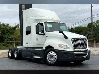 2022 INT LT625 6x4