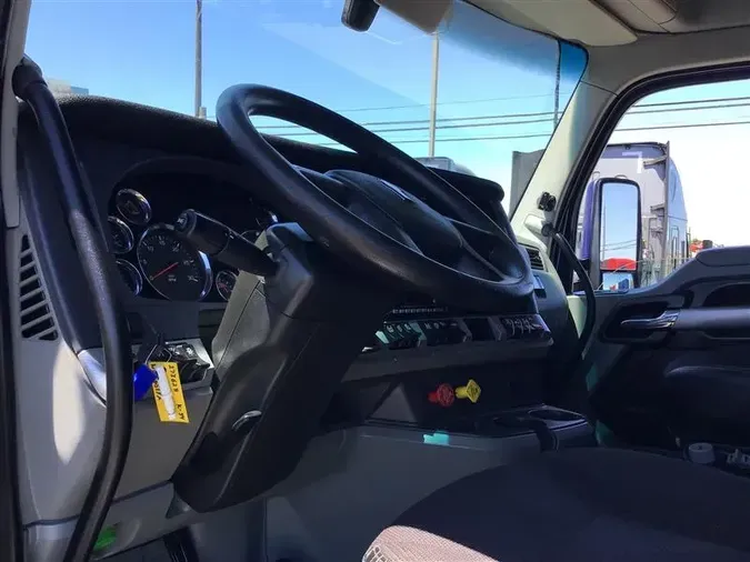 2022 KENWORTH T680