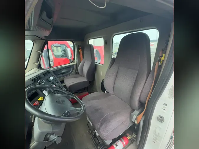 2018 FREIGHTLINER CASCADIA 113