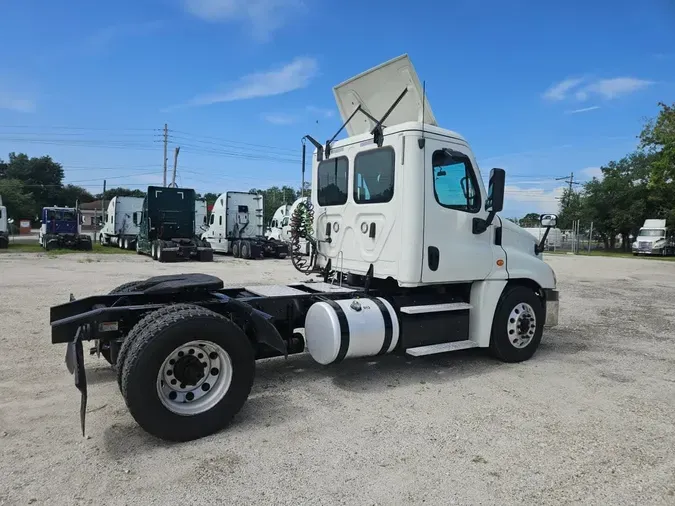 2018 FREIGHTLINER CASCADIA 125