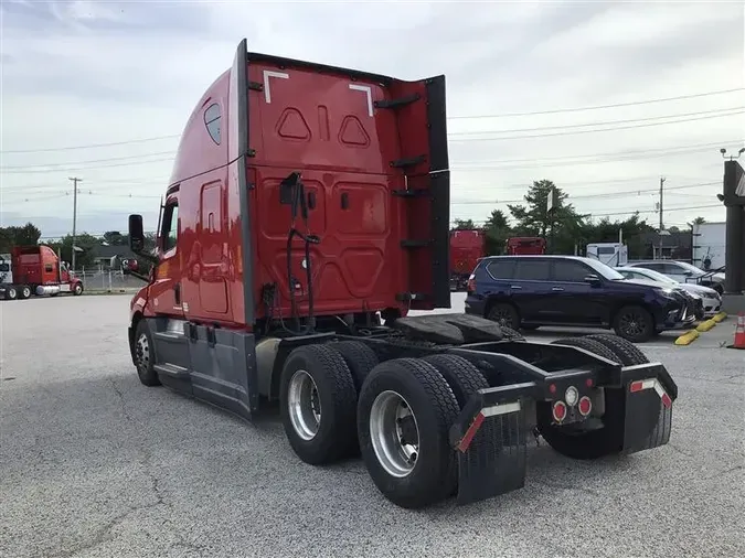 2021 FREIGHTLINER CASCADIA