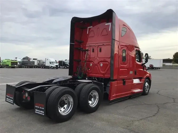 2022 FREIGHTLINER CA126