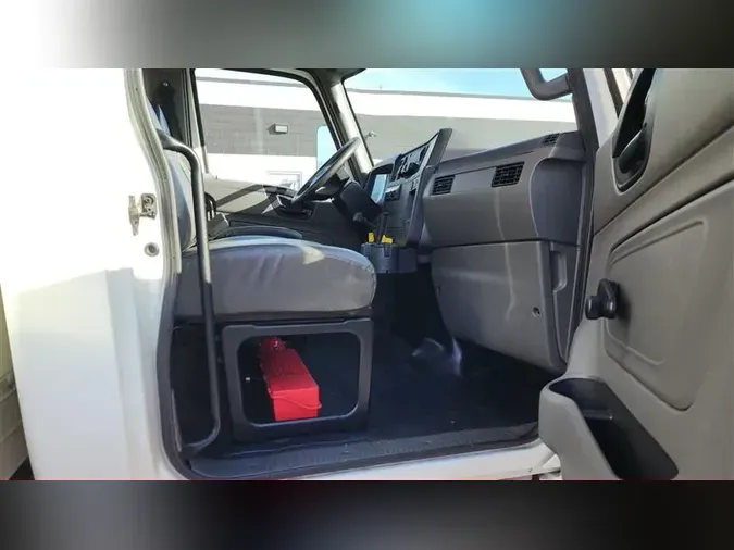 2021 INTERNATIONAL MV