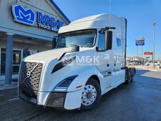 2021 VOLVO VNL64T740