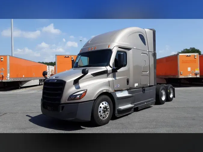 2025 Freightliner Cascadia 126