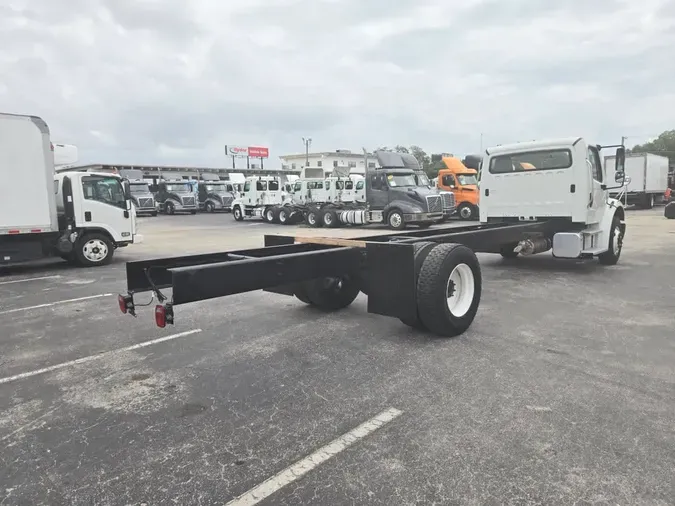 2019 FREIGHTLINER/MERCEDES M2 106