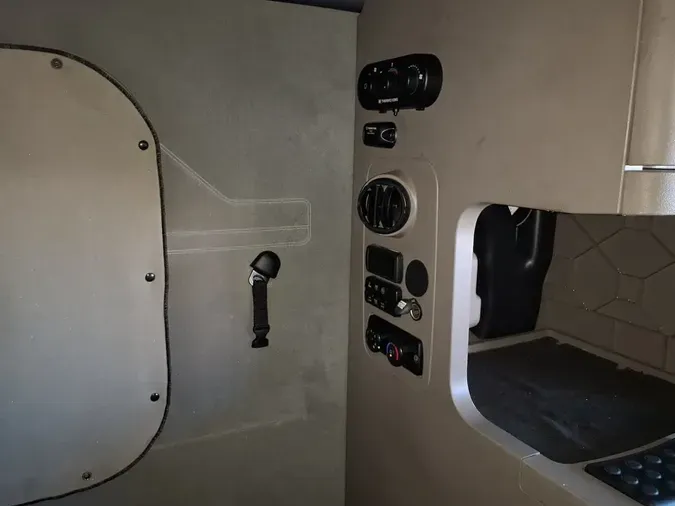 2020 FREIGHTLINER/MERCEDES CASCADIA 125