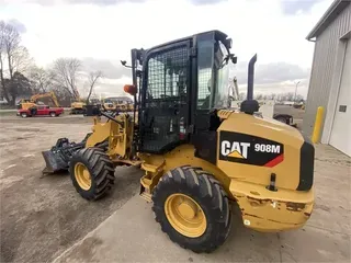 2016 CATERPILLAR 908M