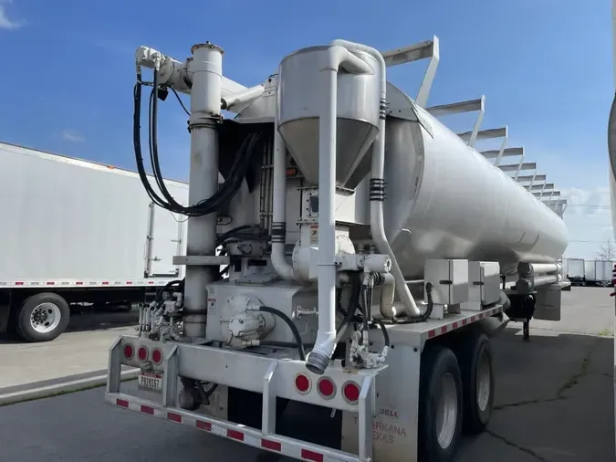 2018 LEDWELL 40' TANKER