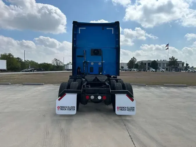2022 Kenworth T680