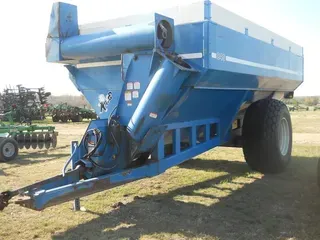Kinze 840