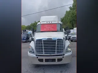 2019 FREIGHTLINER CASCADIA 125