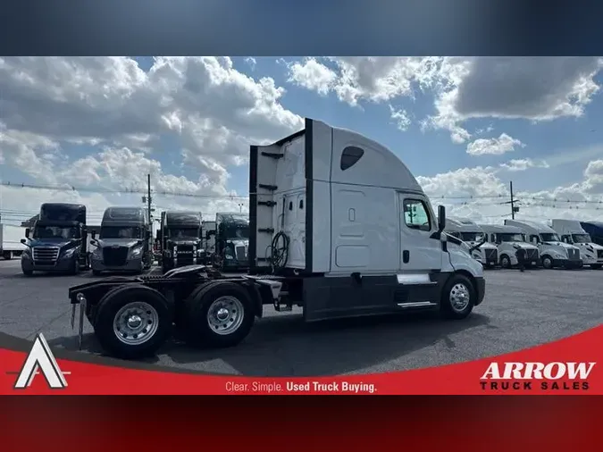 2020 FREIGHTLINER CA126