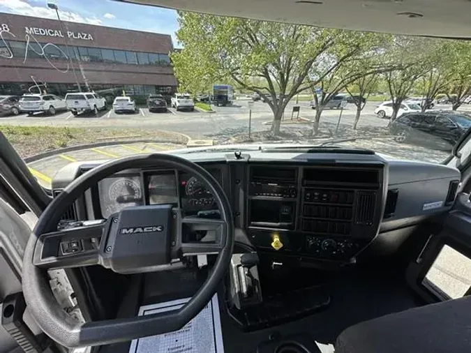 2024 Mack MD6