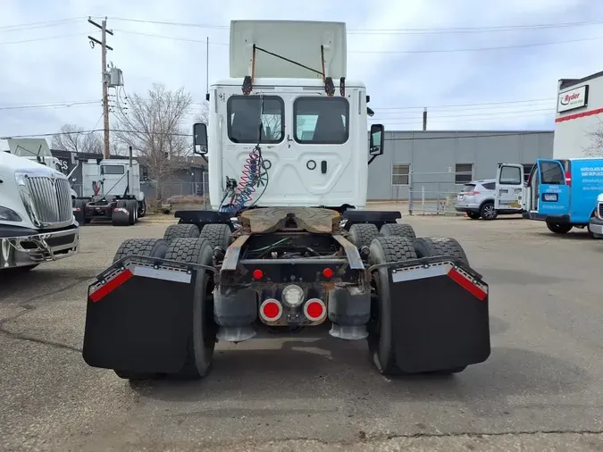 2018 FREIGHTLINER/MERCEDES CASCADIA 125