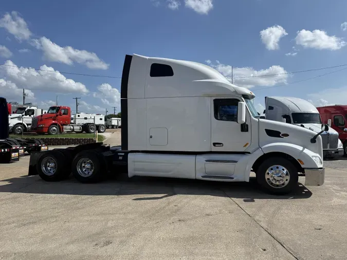 2022 Peterbilt 579