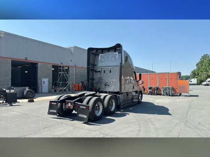 2025 Freightliner Cascadia 12666158a54b37f22df59926b9187f2f278