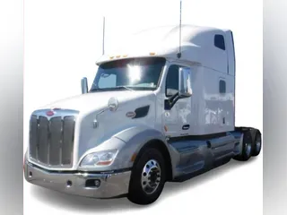 2021 Peterbilt 579