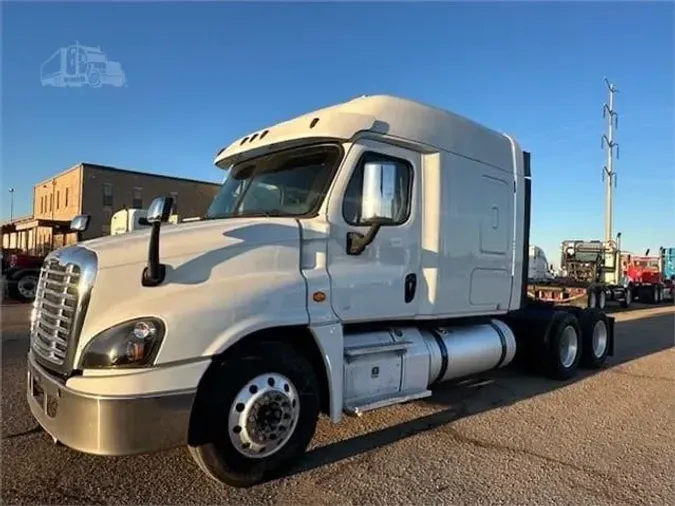 2017 FREIGHTLINER CASCADIA 125