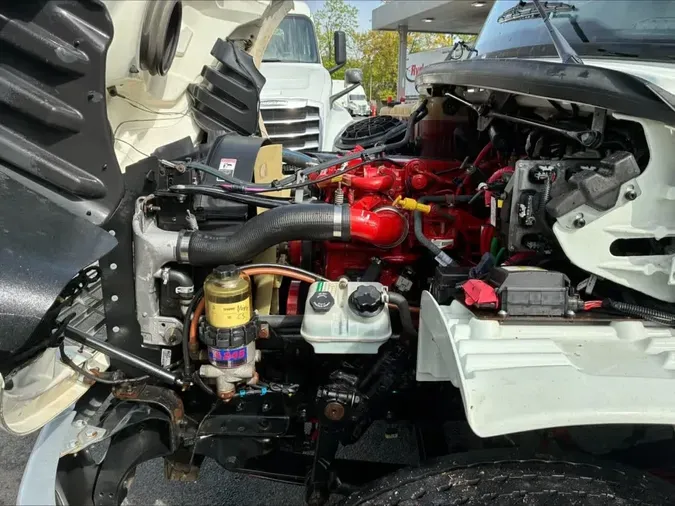 2019 FREIGHTLINER/MERCEDES M2 106