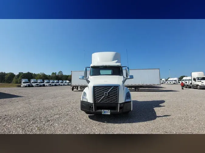2019 Volvo VNL300