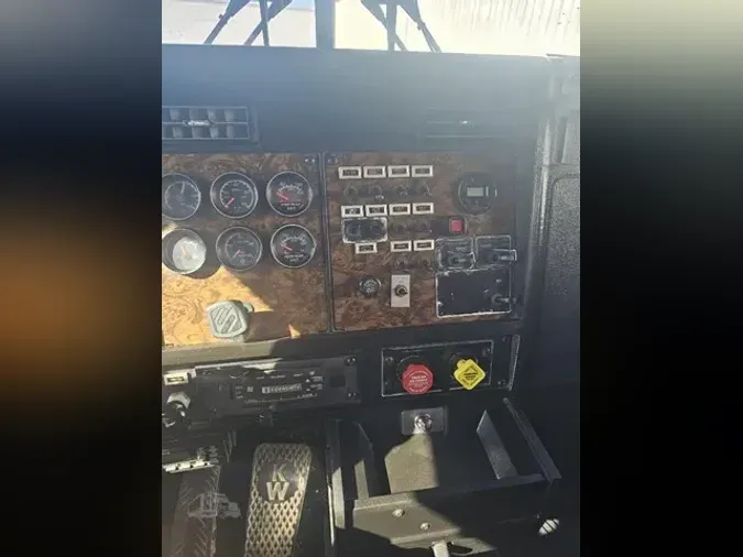 1989 KENWORTH T600