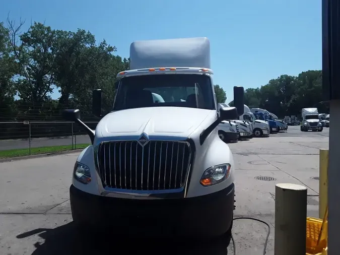 2018 NAVISTAR INTERNATIONAL LT625 DAYCAB T/A