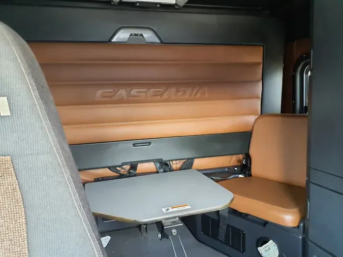 2019 FREIGHTLINER/MERCEDES NEW CASCADIA PX12664