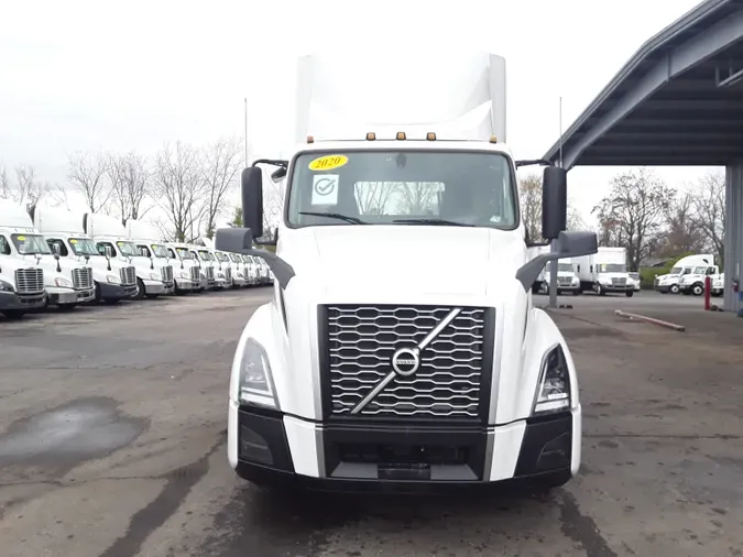 2020 VOLVO VNL64T-300