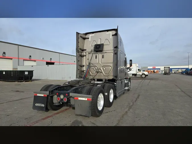 2022 Freightliner Cascadia 126662a8230c8c4457a8b6ce63b04fa2085