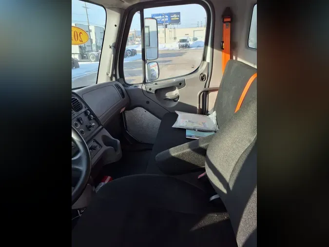 2019 FREIGHTLINER/MERCEDES M2 106662b7a59507e25c0a9563935b9c4b87f