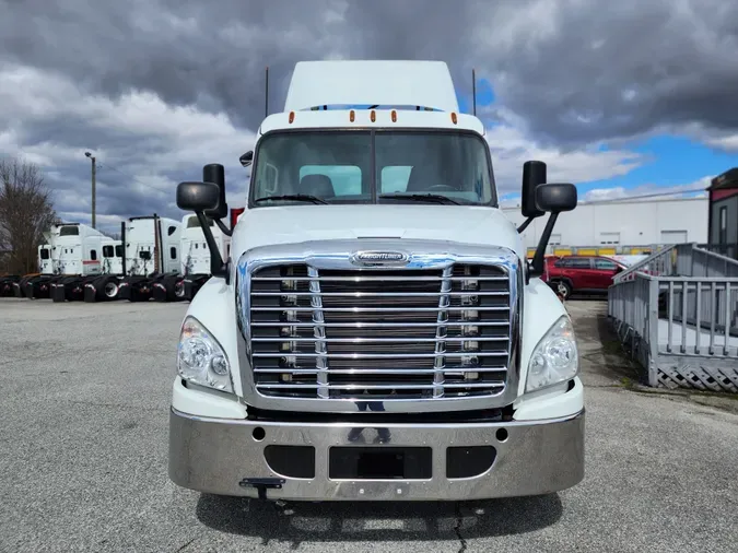 2016 FREIGHTLINER/MERCEDES CASCADIA 125