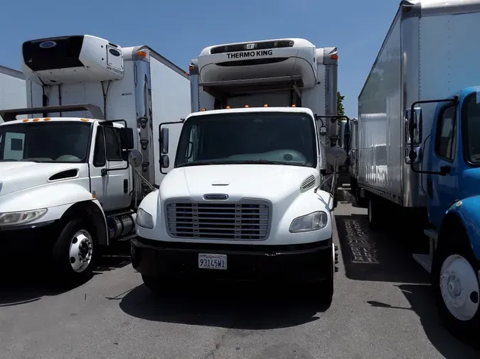 2016 FREIGHTLINER/MERCEDES M2 106