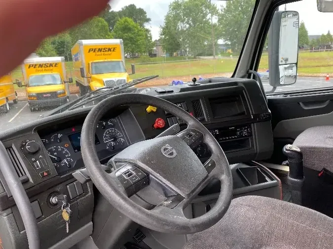 2019 Volvo VNL64860