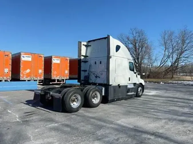 2021 Freightliner Cascadia