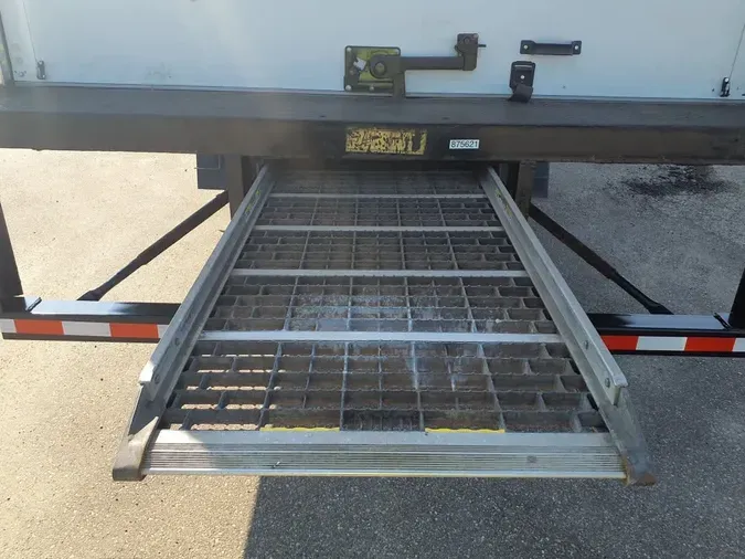 2019 NAVISTAR INTERNATIONAL 4300