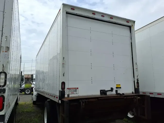 2018 FREIGHTLINER M2 106