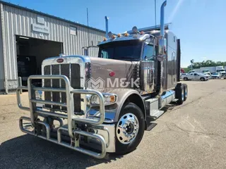 2015 PETERBILT 389