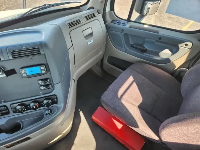 2019 FREIGHTLINER/MERCEDES CASCADIA 125