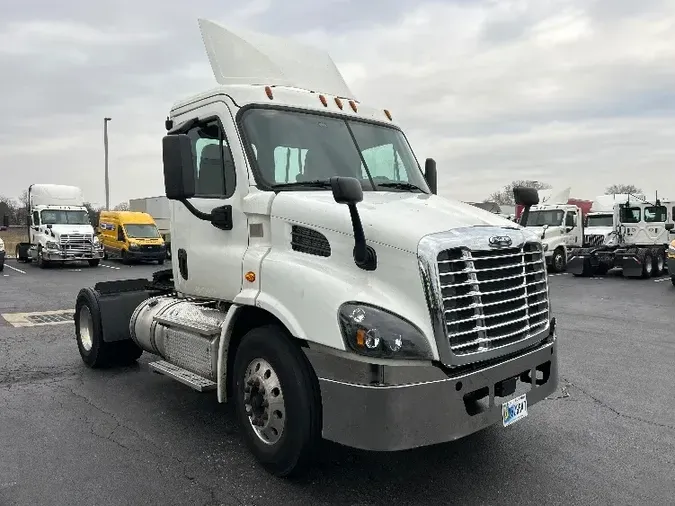 2019 Freightliner X11342ST663bf82564cce3ce1884690a153b0650