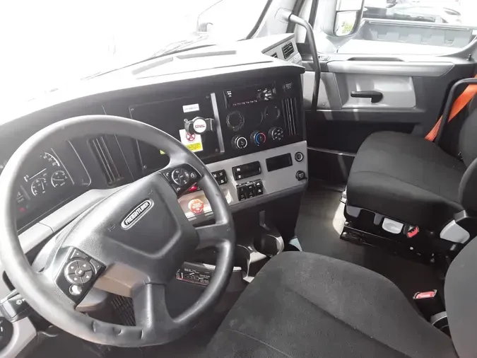 2020 FREIGHTLINER NEW CASCADIA PX12664