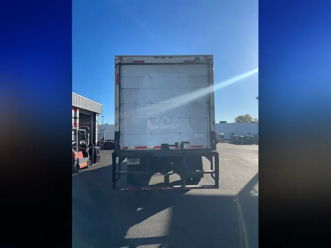 2017 FREIGHTLINER/MERCEDES M2 106